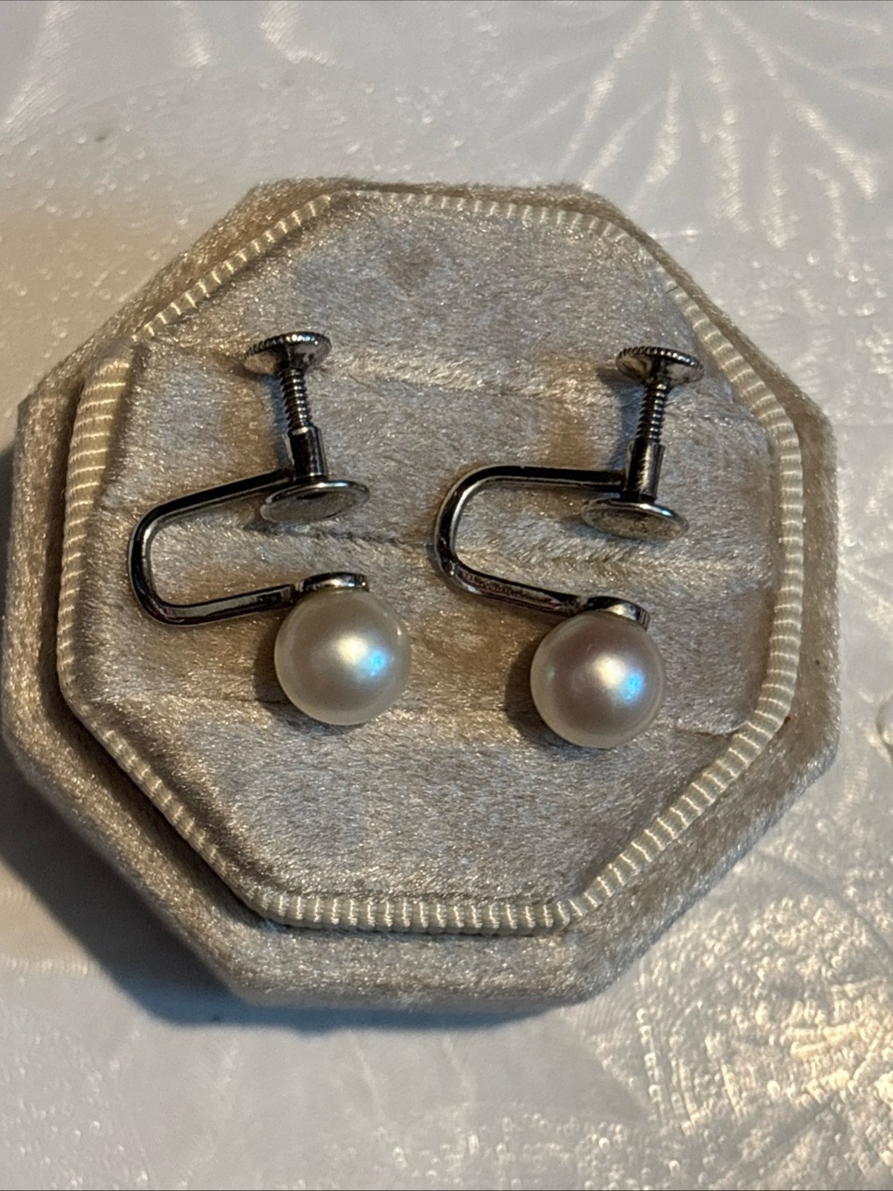 Vintage Mikimoto sterling silver Akoya white pearls 8mm screw backs earrings - Picture 8 of 8